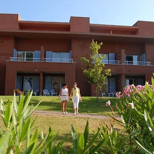 https://village-vacances-azureva-frejus-83608.fr-provencehotel.com